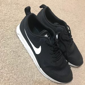 Air Max Thea